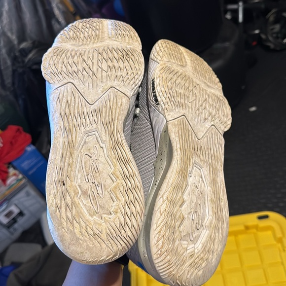 Lebron 17 Low Mens Nikes Size 10.5 - Picture 7 of 8